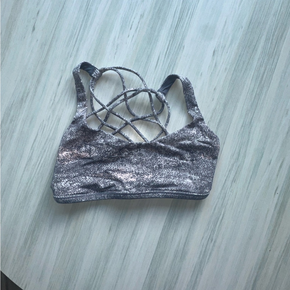 Lululemon Free to Be Sports Bra Size:4